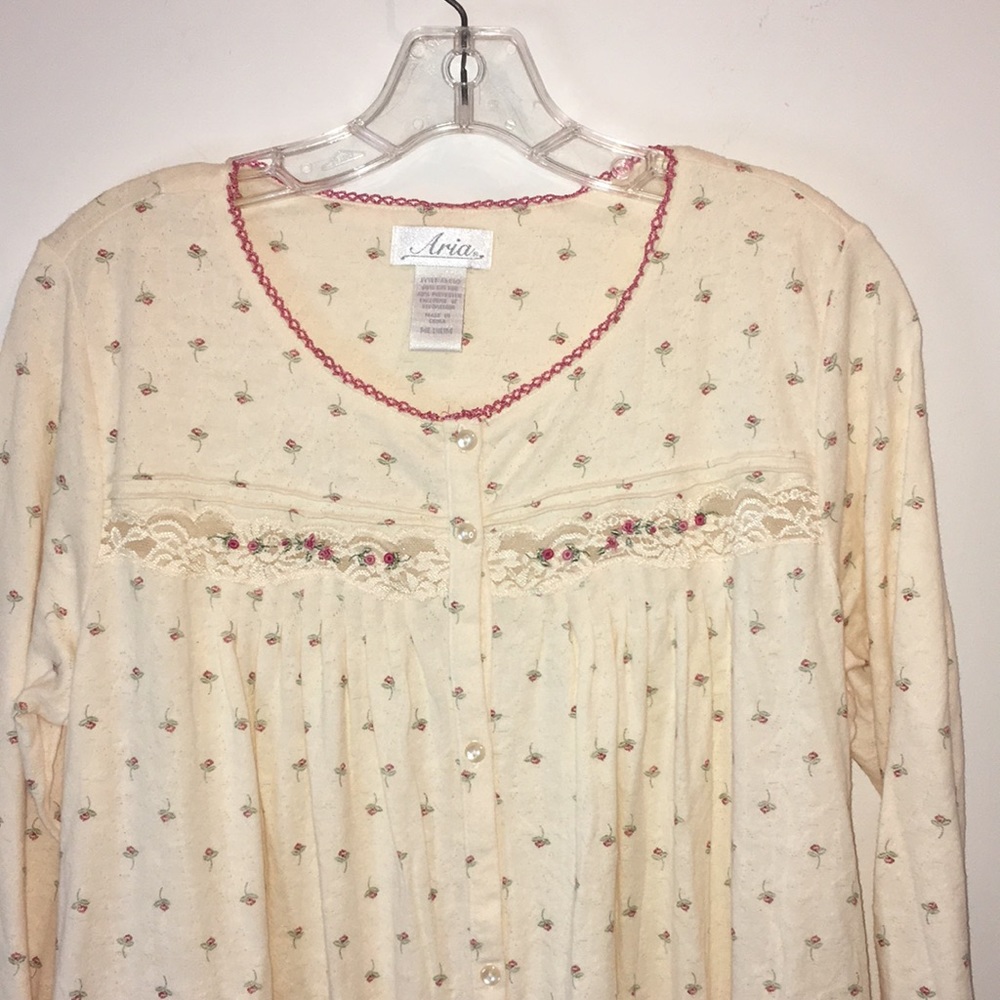 ARIA | BEAUTIFUL LONG ROBE